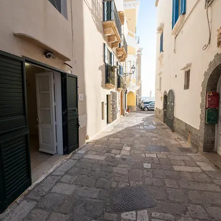 Cristina's Family House