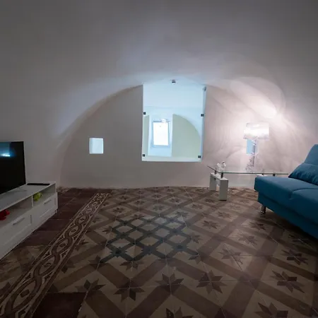 Apartment Cristina's Family House