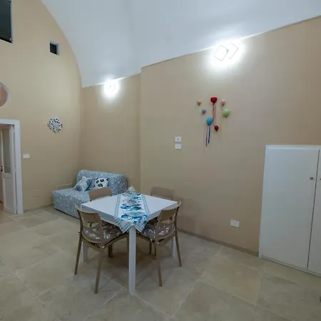 Cristina's Family House * غالّيبولي